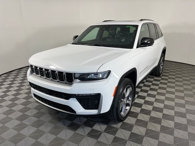 New 2026 Bright White Clear-Coat Exterior Paint Jeep Limited image 2