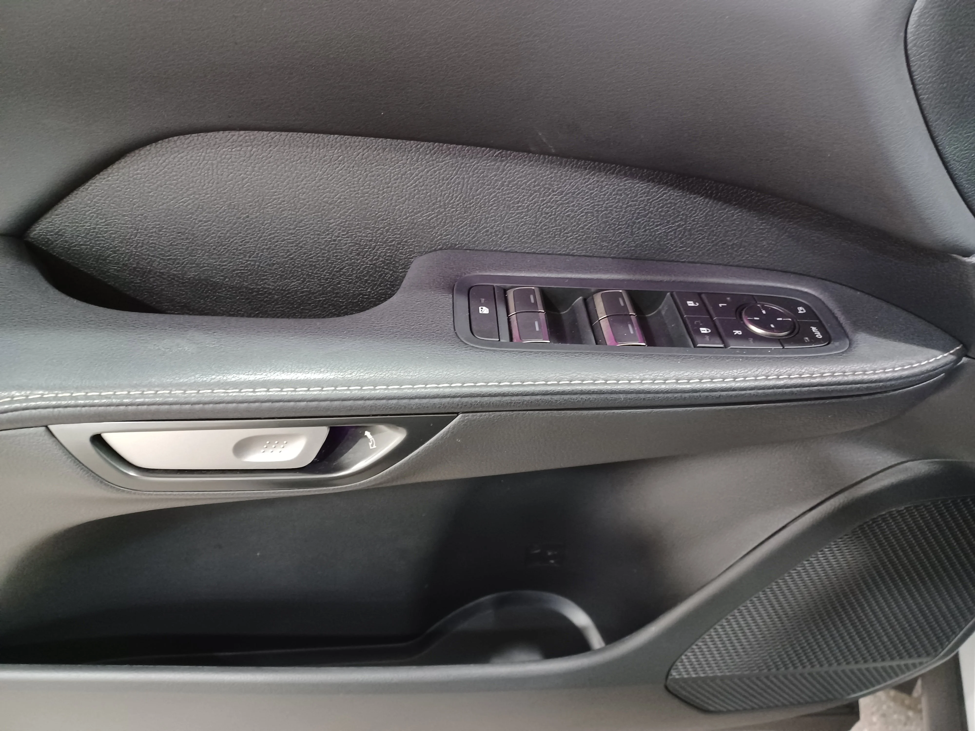 Certified Used 2023 Eminent White Pearl Lexus AWD*Adaptive Cruise | Cooled Leather | Pano Roof | Htd Wheel | Blind Spot Detection | Park Assist image 9