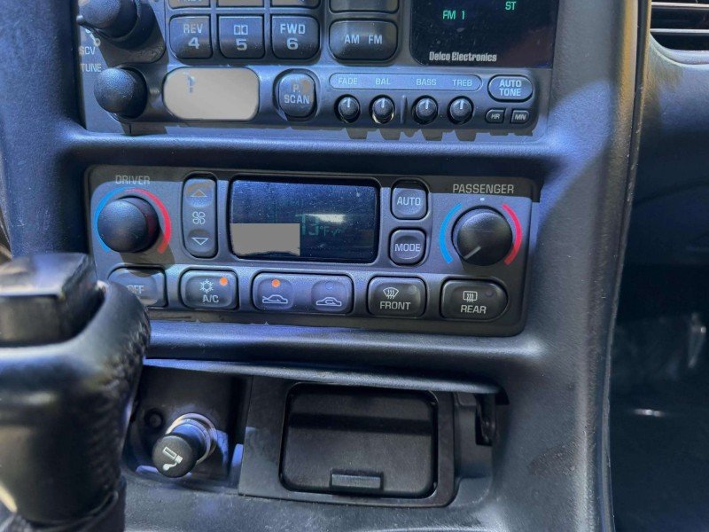 Used 2003  Chevrolet  image 15