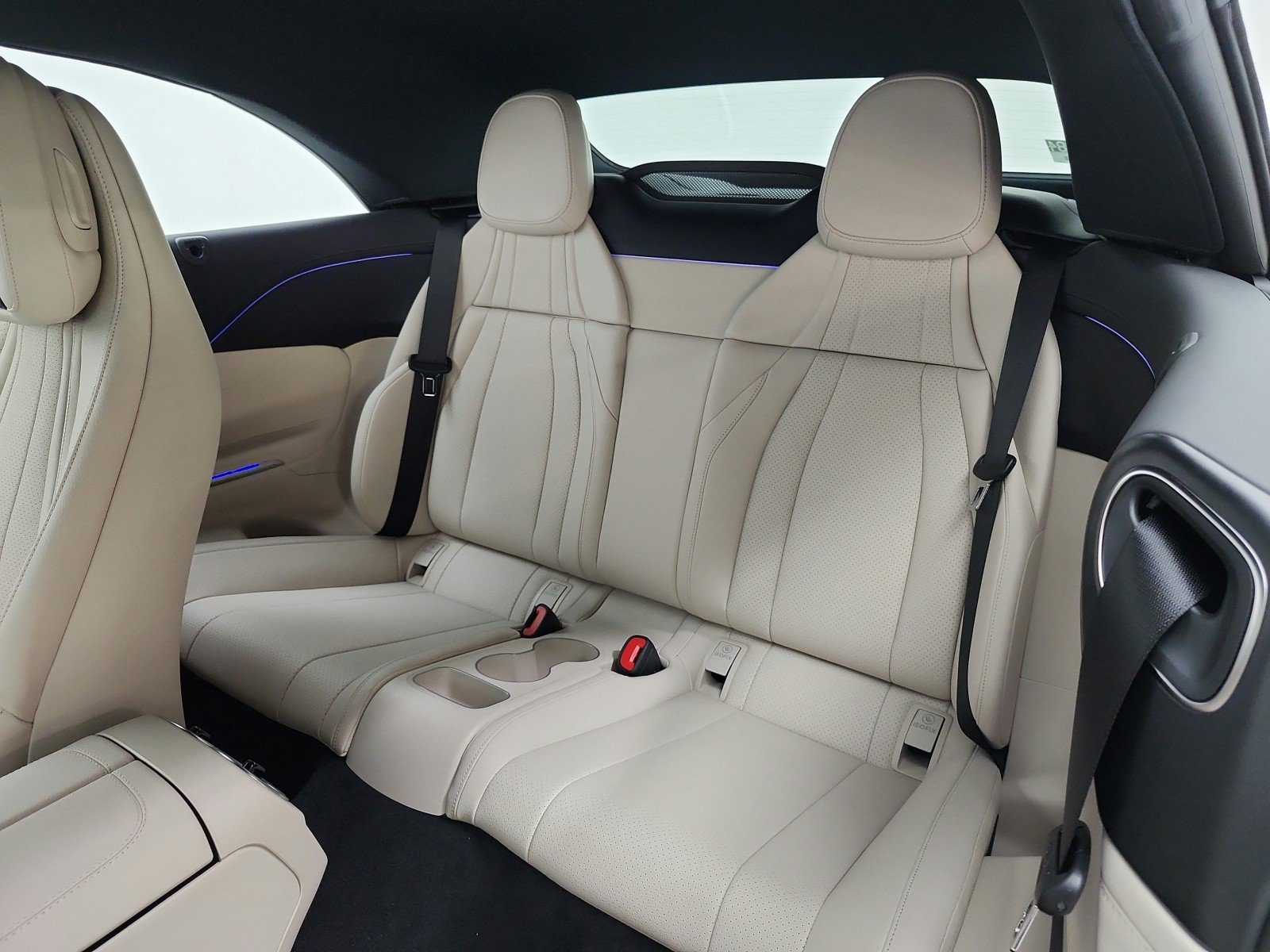 New 2026 MANUFAKTUR Moonlight White Metallic Mercedes-Benz CLE 450 4MATIC® Cabriolet image 30