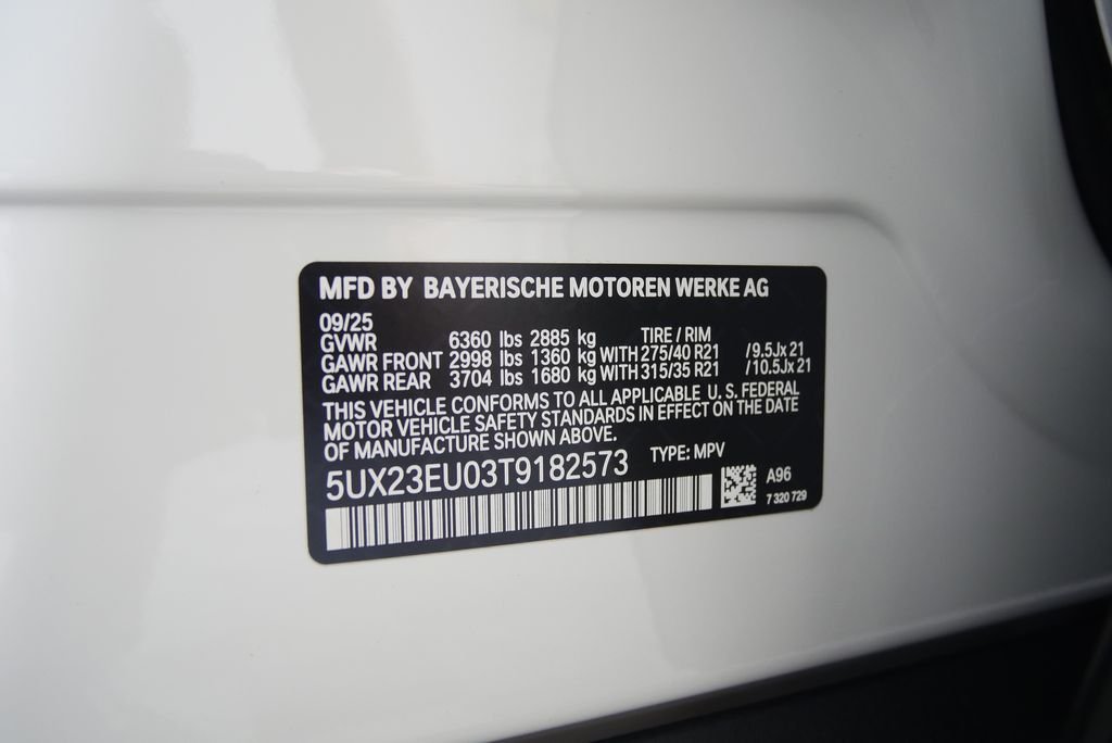 Used 2026 Mineral White Metallic BMW xDrive40i image 25