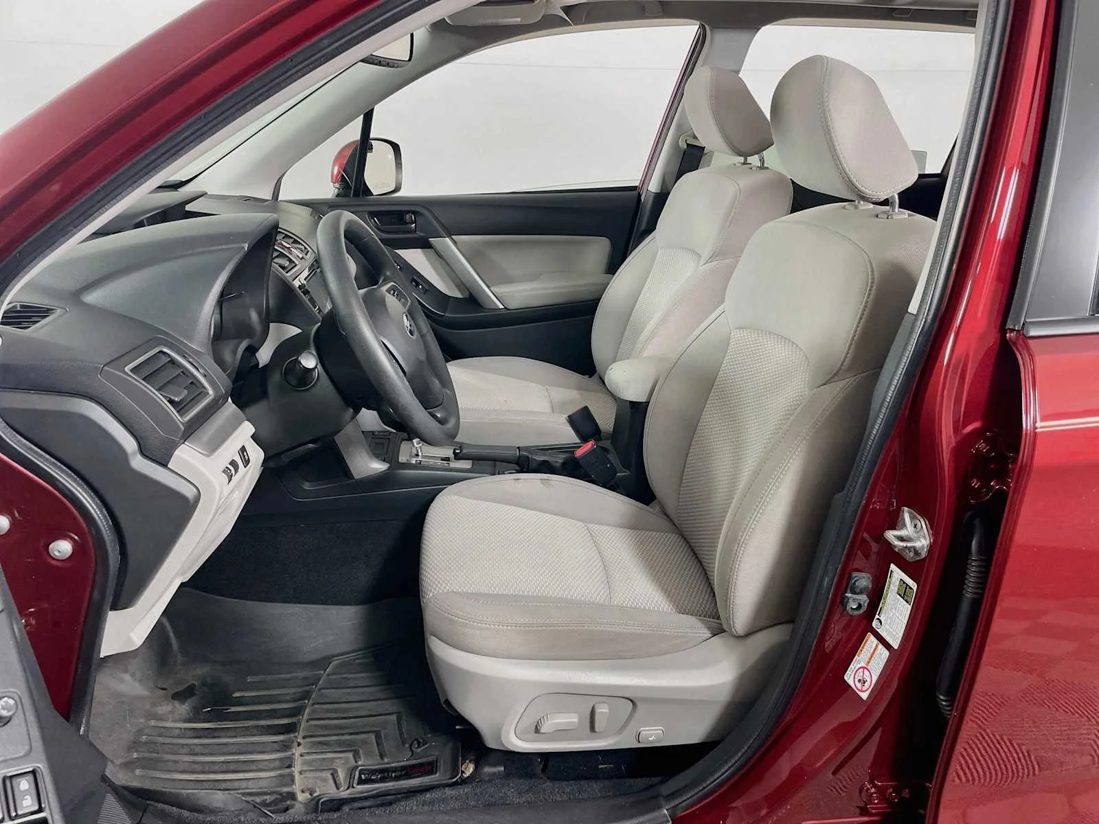 Used 2016 Venetian Red Pearl Subaru 2.5i Premium image 18