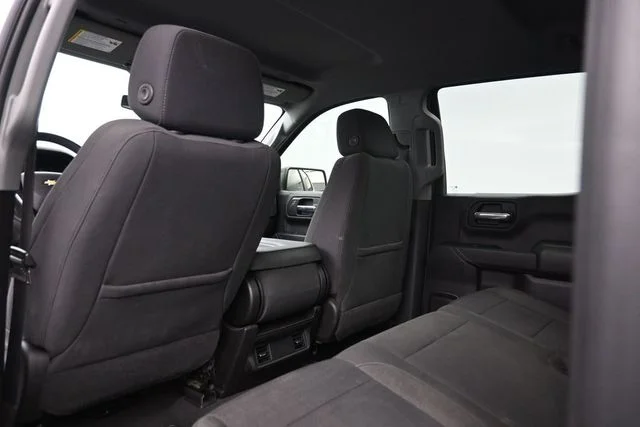 Used 2022 White Chevrolet Custom image 30