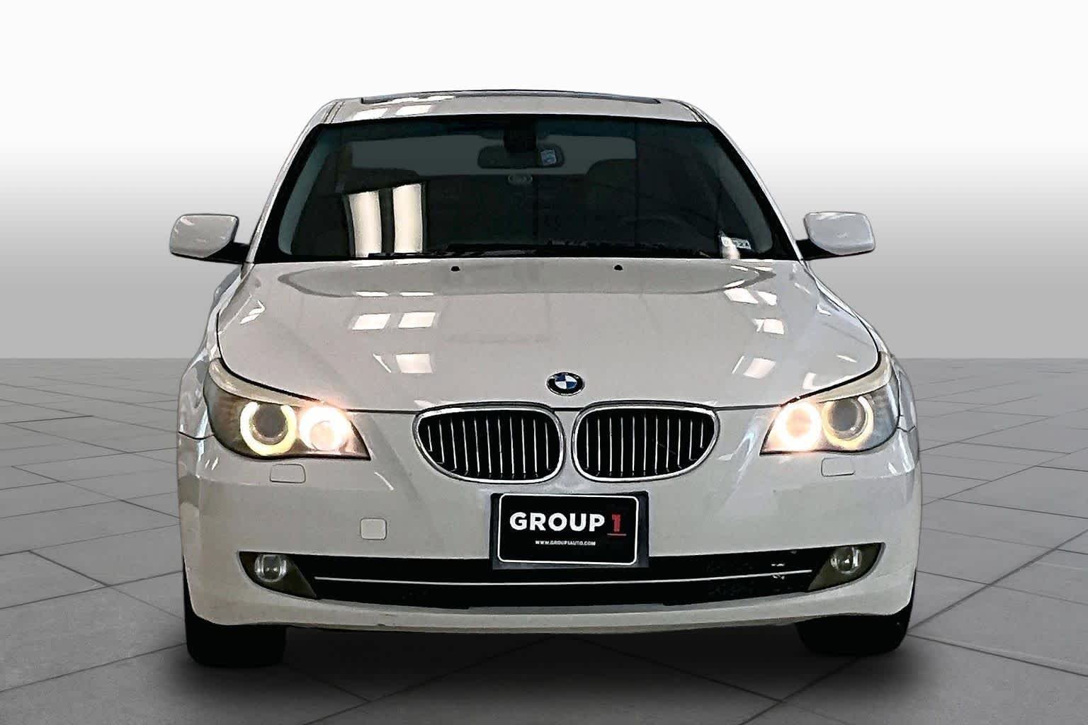 Used 2008 Alpine White BMW 528xi image 3