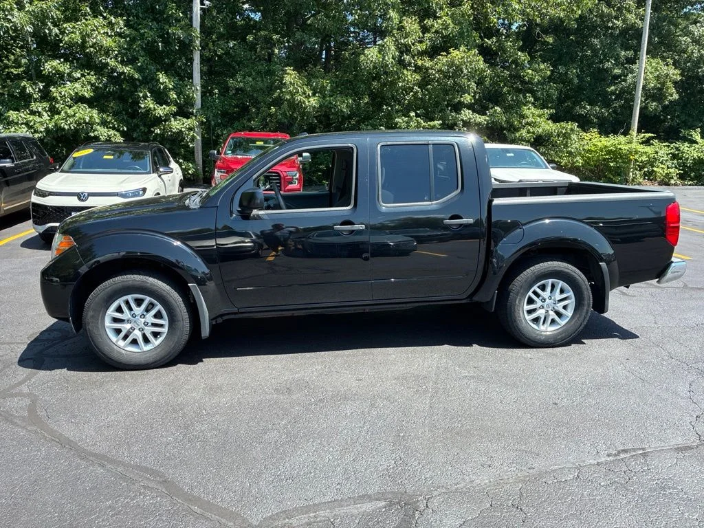 Used 2018 Black Nissan SV image 4