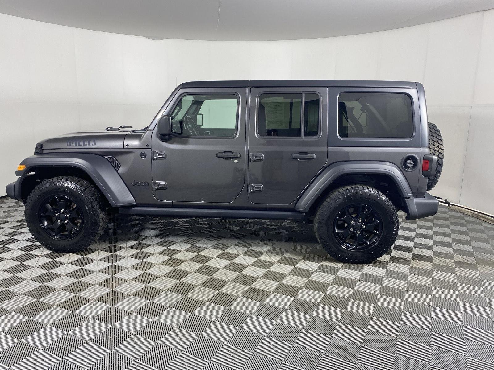 Used 2020 Granite Crystal Metallic Clearcoat Jeep Willys image 4