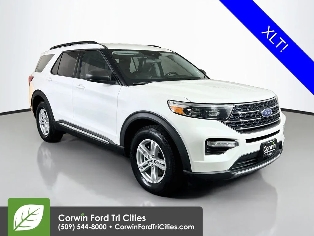 Used 2020 Silver Ford XLT image 1