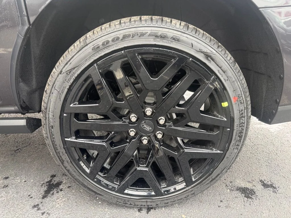 New 2027 Dark Matter Gray Metallic Ford MAX Platinum image 34