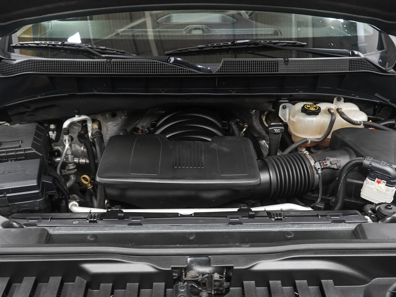 Used 2019 Satin Steel Metallic Chevrolet RST image 32
