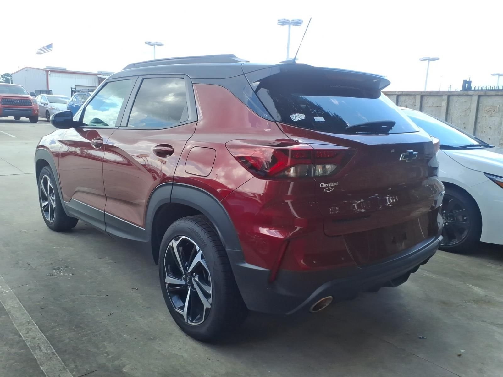 Vehicle Image 2