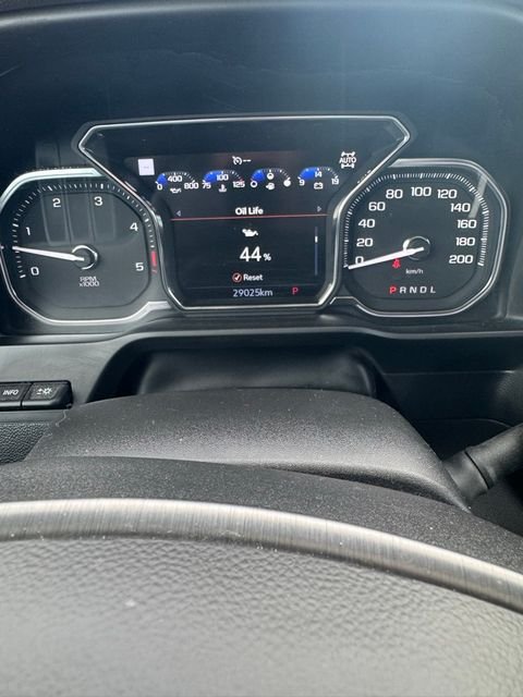 Used 2022 White GMC Denali image 4
