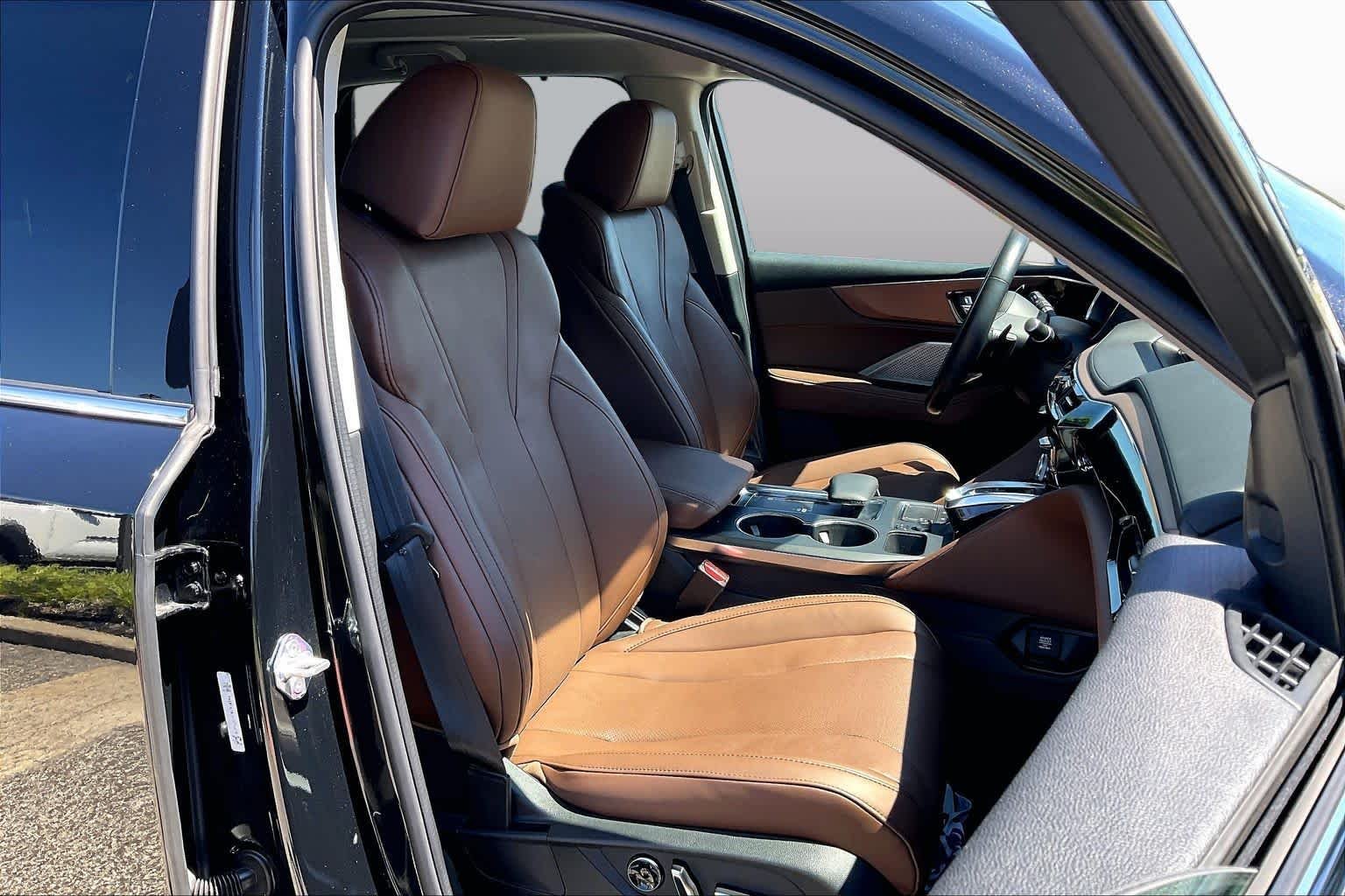 Certified Used 2024 Majestic Black Pearl Acura w/Technology Package image 9