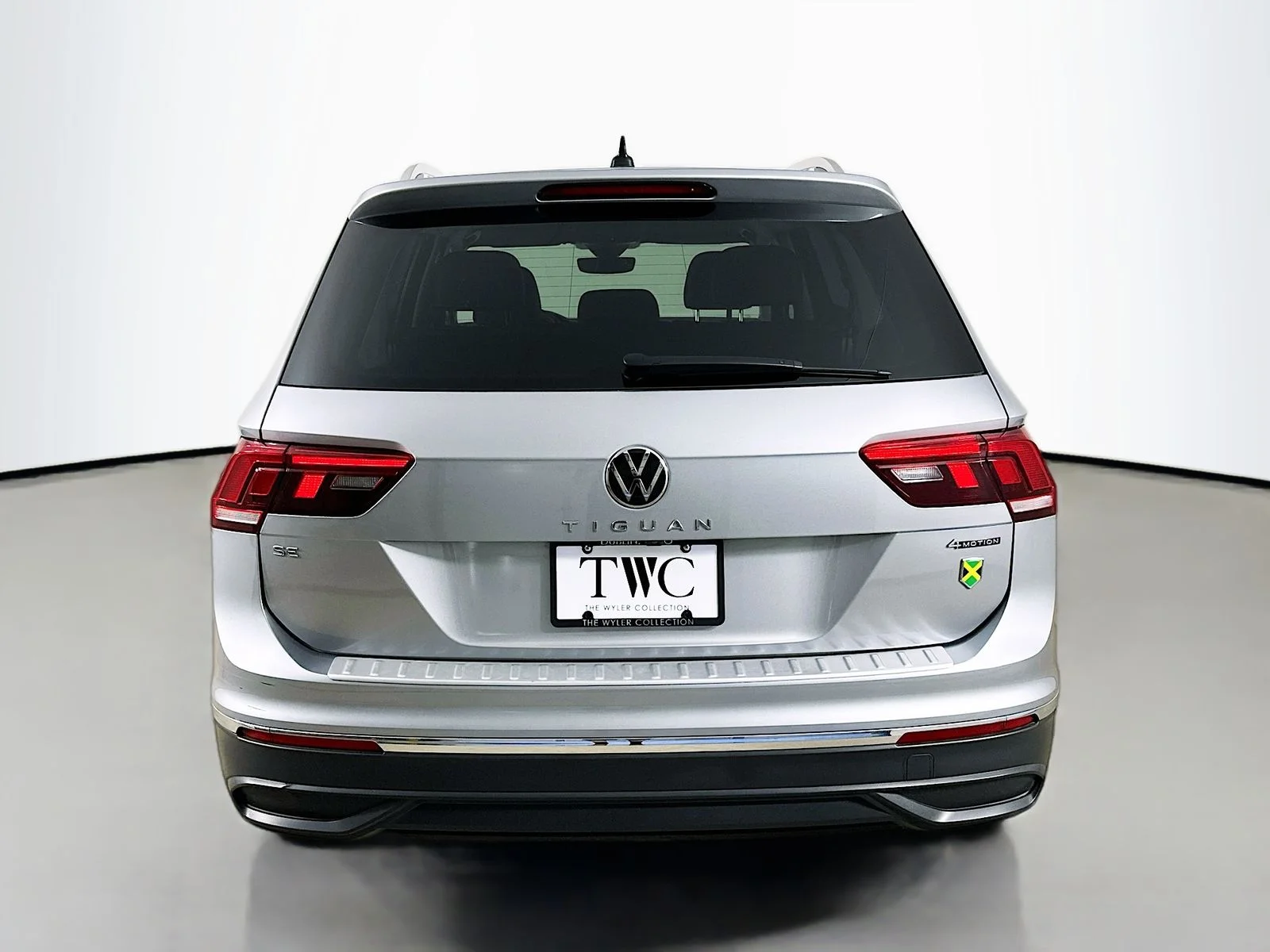 Used 2022 Silver Volkswagen  image 6