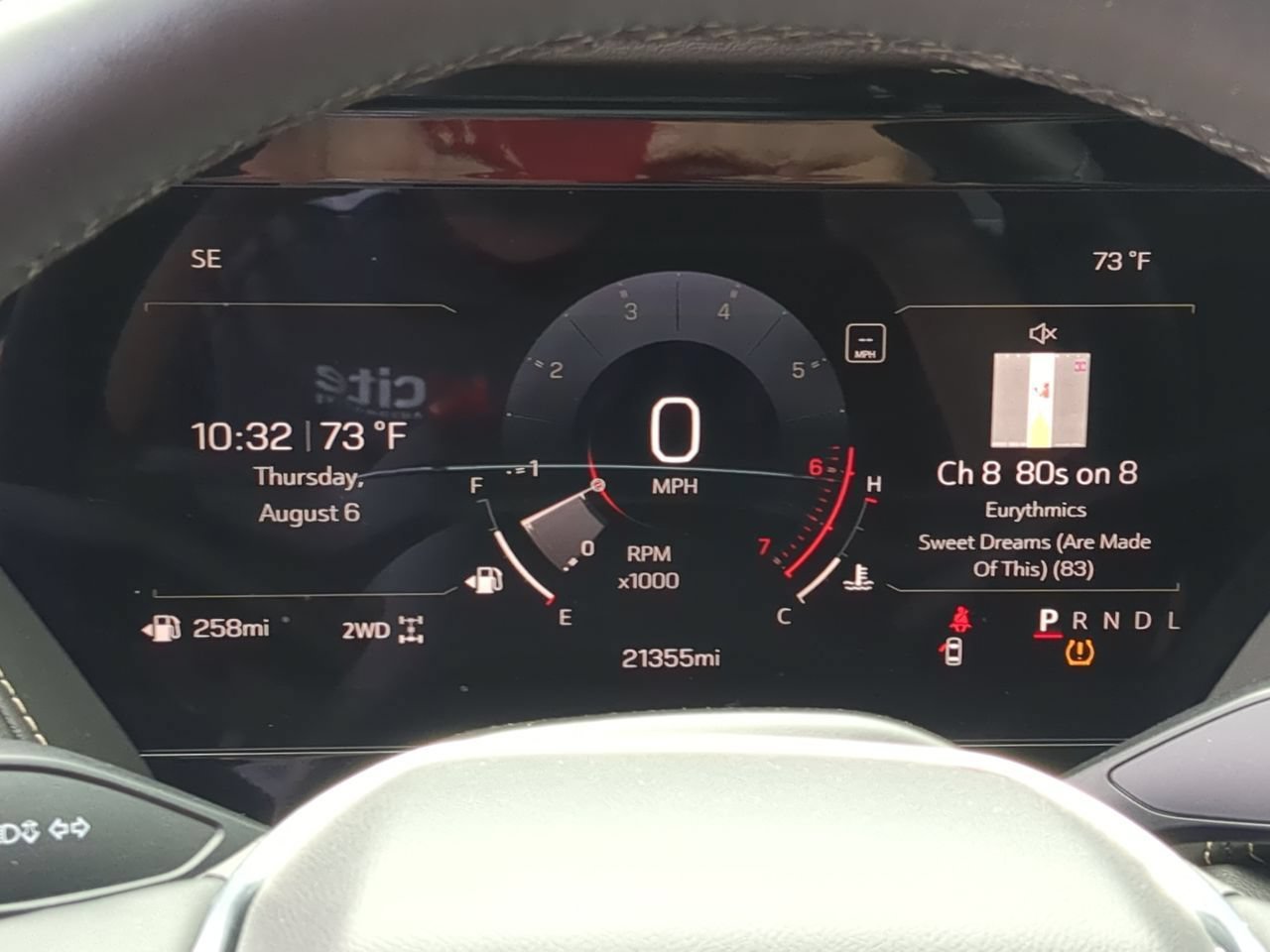 Used 2025 Summit White GMC Elevation image 11