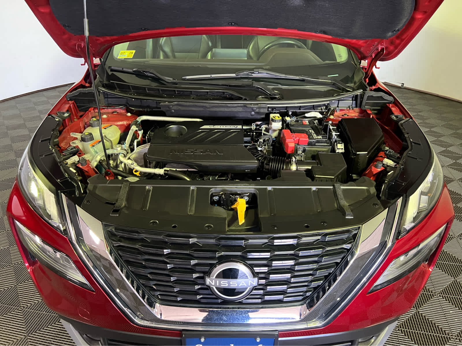 Used 2023 Scarlet Ember Tintcoat Nissan SV image 33
