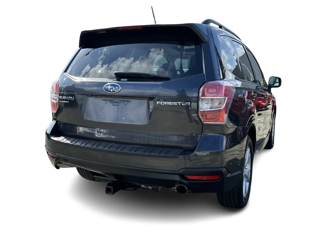 Used 2015 Dark Grey Metallic Subaru 2.5i Touring Package Local BC   Dilawri Certified image 13