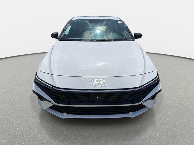 New 2026 White Hyundai SEL Sport Plus image 6