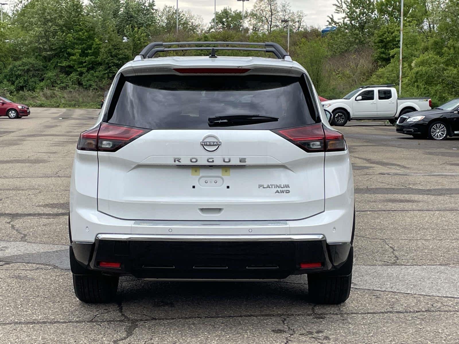 New 2026 Everest White Pearl/Super Black Nissan Platinum image 41