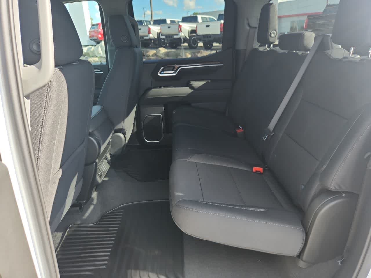 New 2026 Summit White Chevrolet LT (2FL) image 14