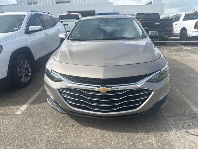 Used 2024 Mineral Gray Metallic Chevrolet LT image 2