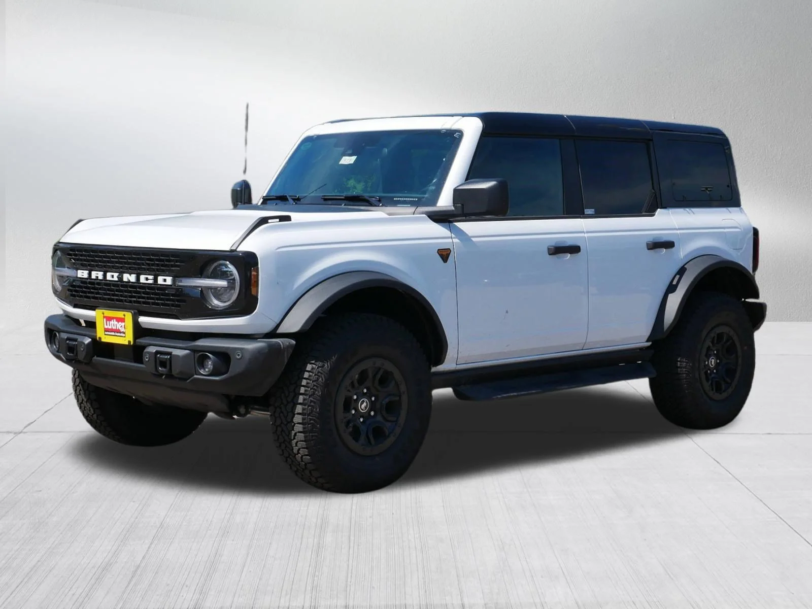 New 2026 Oxford White Ford Badlands image 3