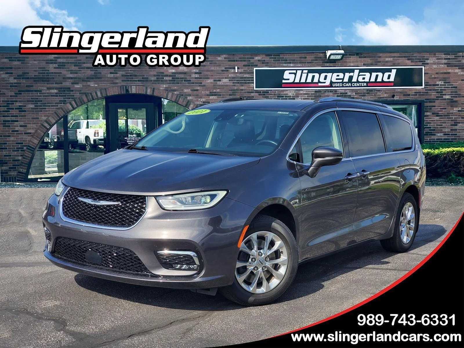 2021 Chrysler Pacifica Touring L's photo