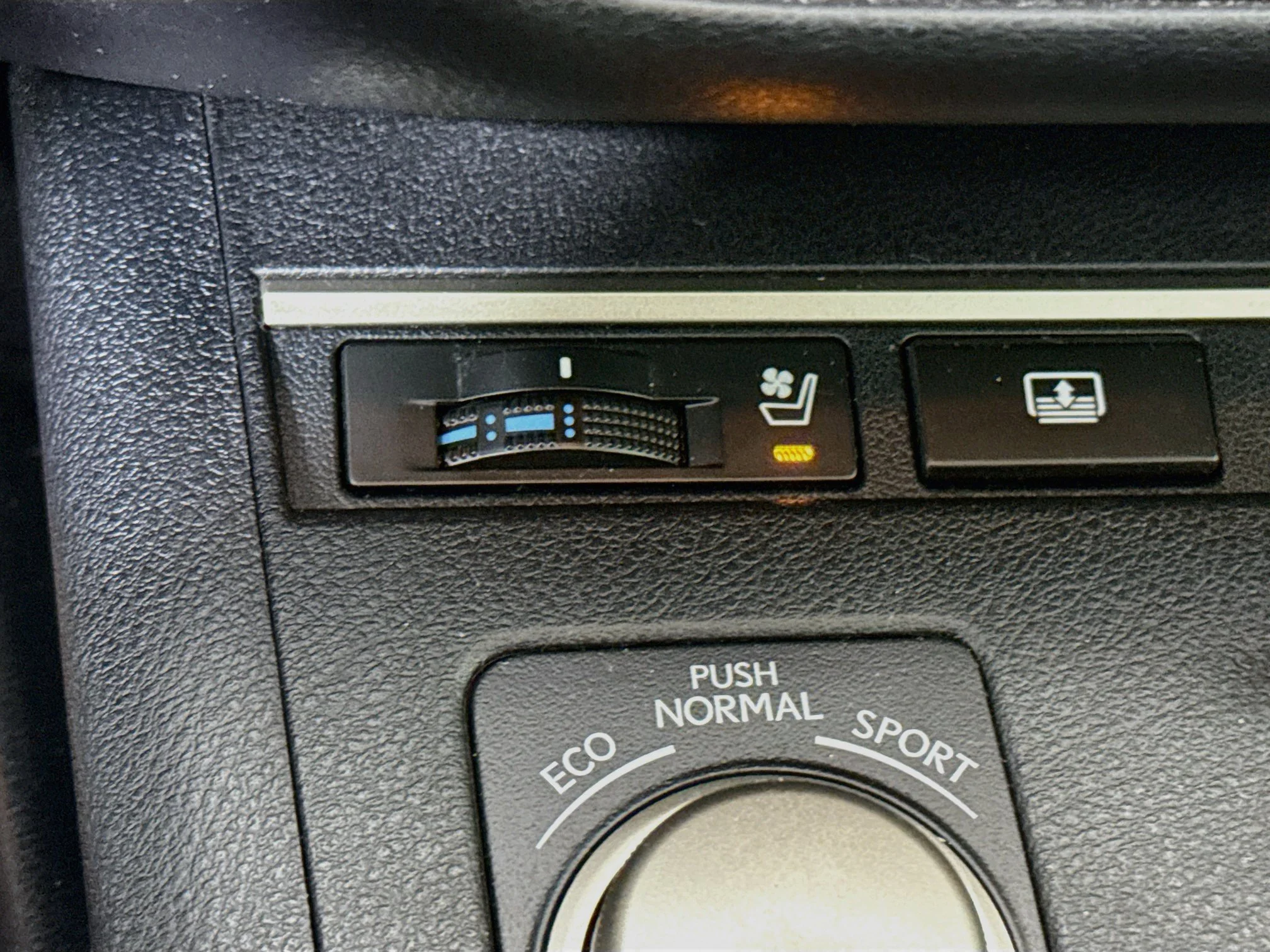 Used 2015 Silver Lining Metallic Lexus 350 image 22