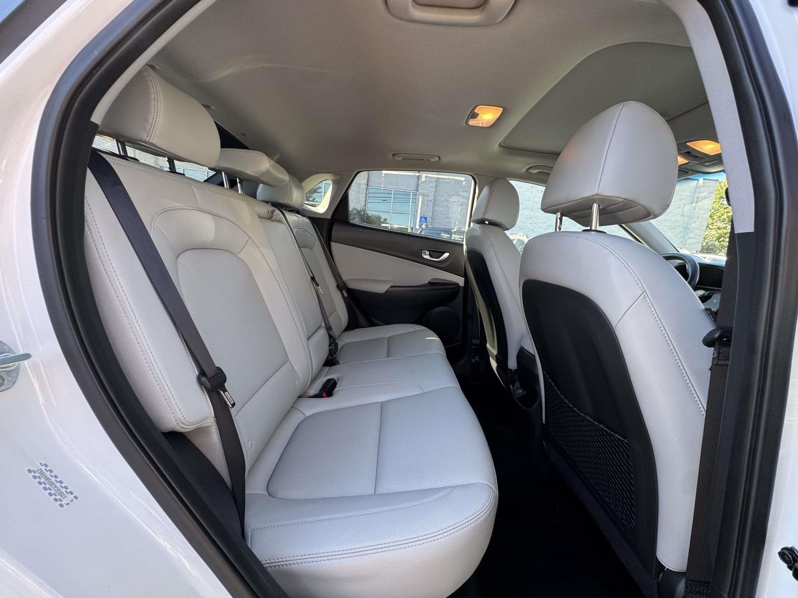 Used 2023 Lunar White Hyundai Limited image 11