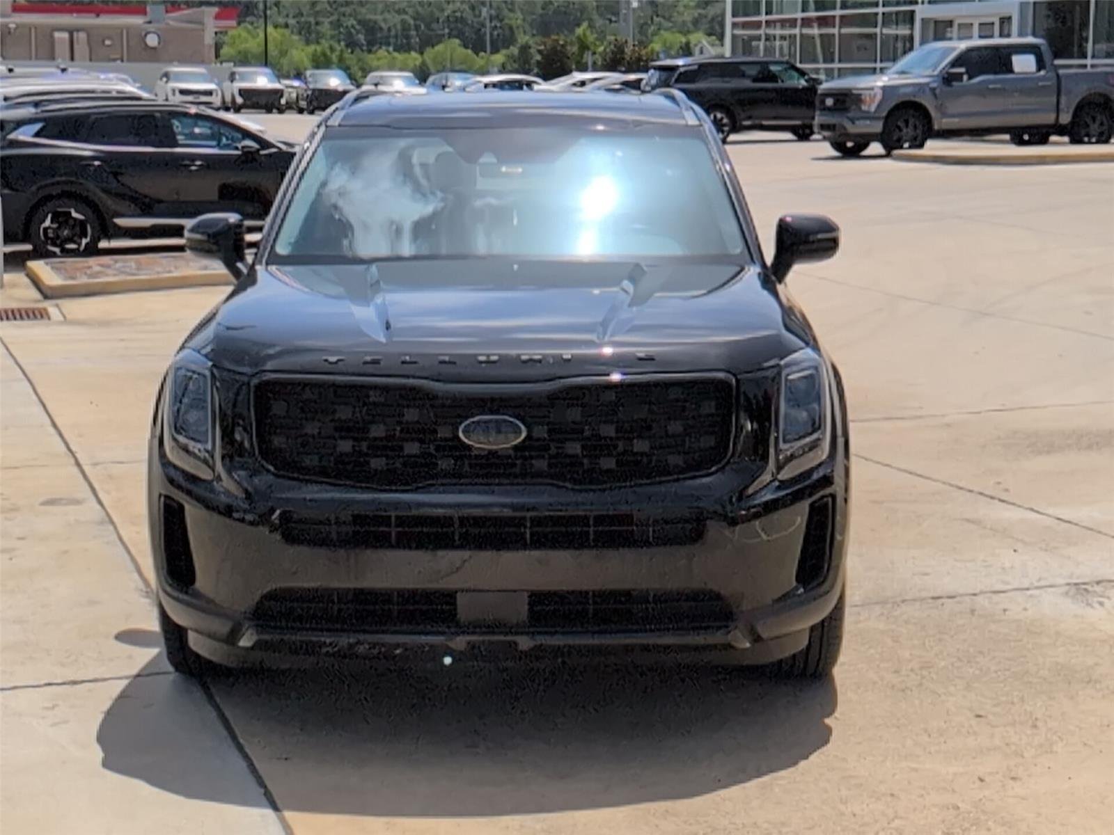 Used 2021 Ebony Black Kia EX image 12