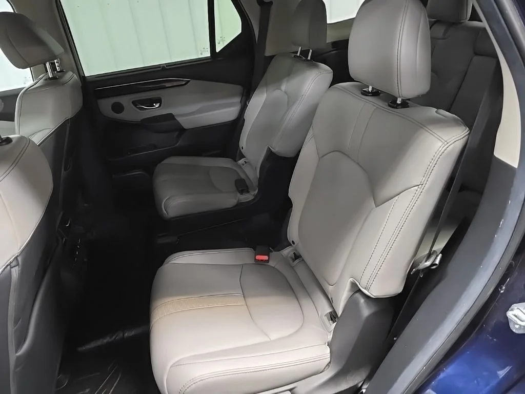 Used 2025 Blue Honda EX-L image 32