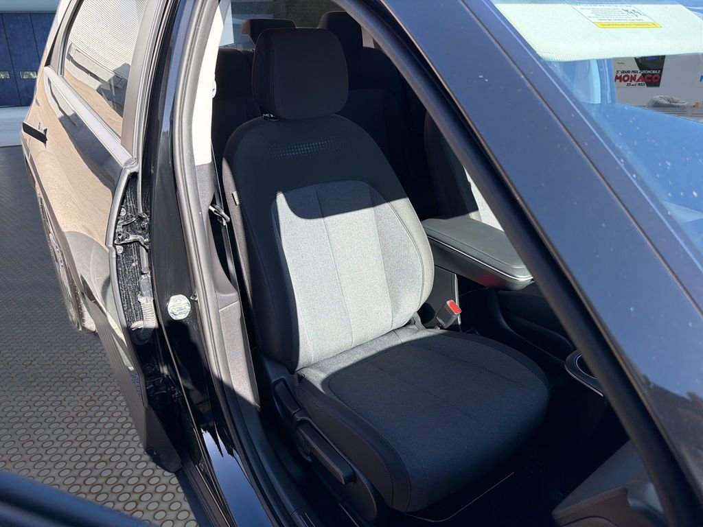 Used 2024 Black Hyundai SEL image 25