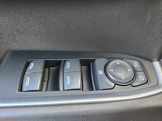 Used 2024 White Chevrolet LT image 38