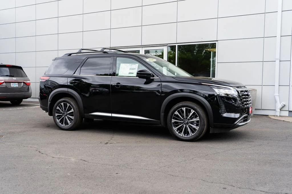 New 2026 Super Black Nissan Platinum image 31