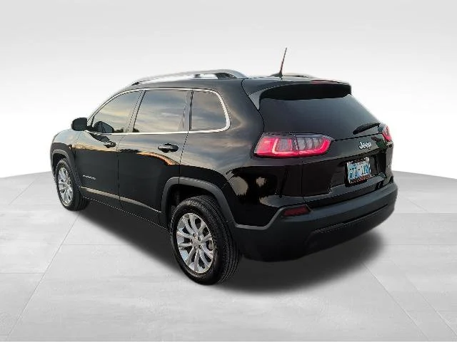 Used 2019 Black Jeep Latitude image 5
