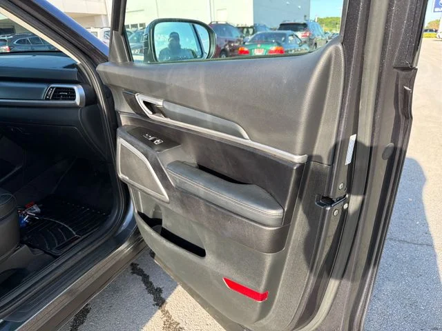 Used 2020 Gray Kia S image 27