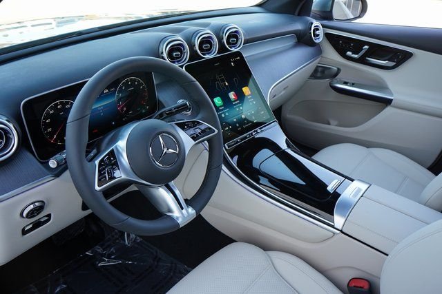 New 2026 Verde Silver Metallic Mercedes-Benz GLC 300 image 26