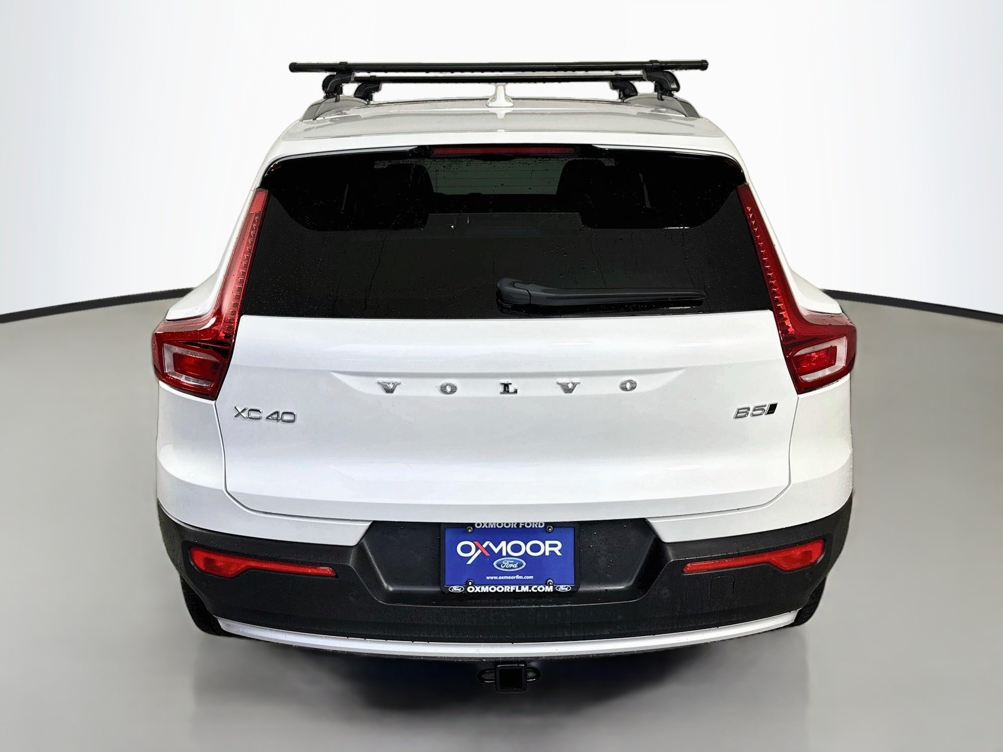 Used 2023 Crystal White Metallic Volvo Plus Bright Theme image 6
