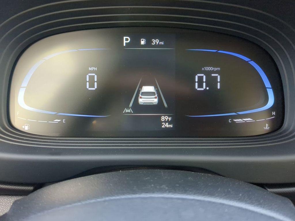 2025 Hyundai Venue Limited - Photo 31