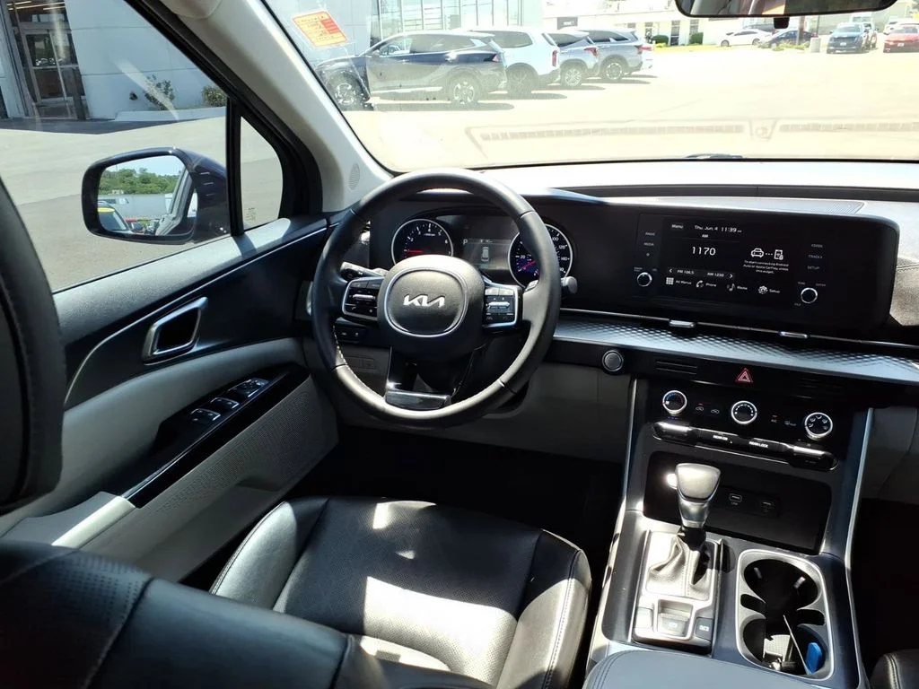 Used 2023 Blue Kia LX Seat Package image 13