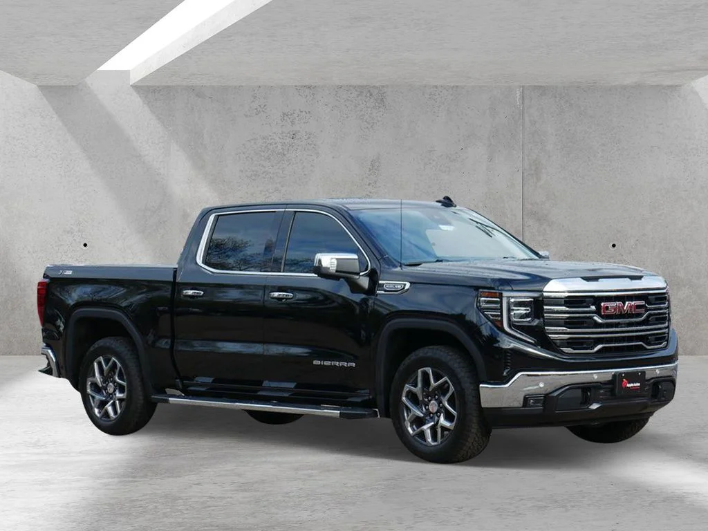 2024 GMC Sierra 4WD Crew Cab Short Box SLT's photo