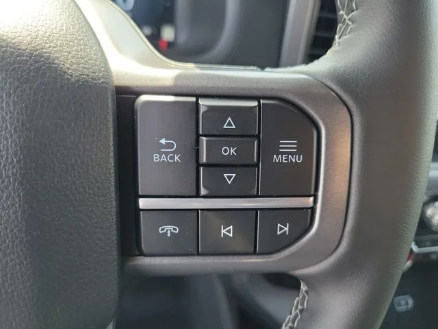 New 2026 Carbonized Gray Metallic Ford XLT image 26