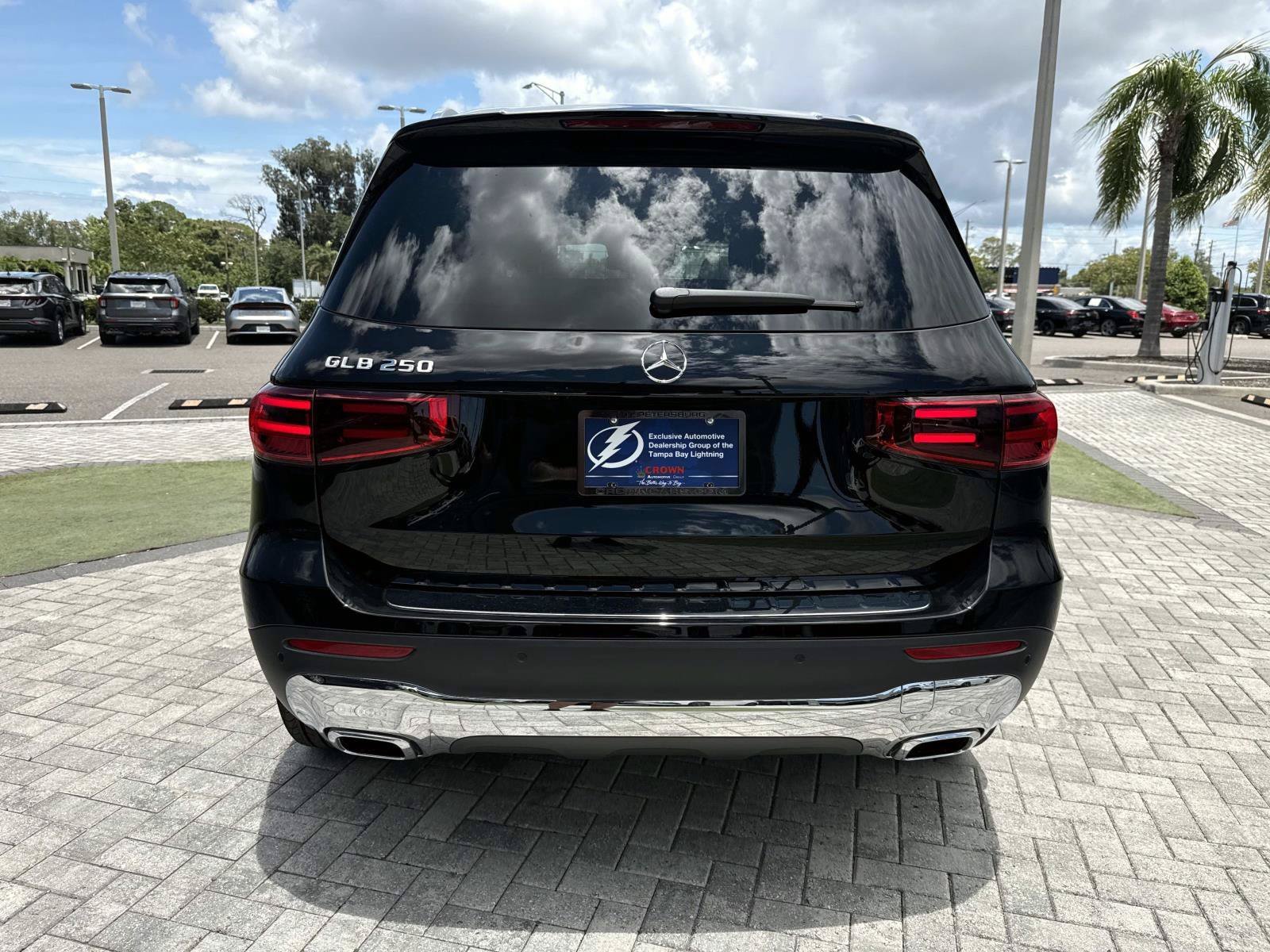 New 2026 Black Mercedes-Benz 250 SUV image 9