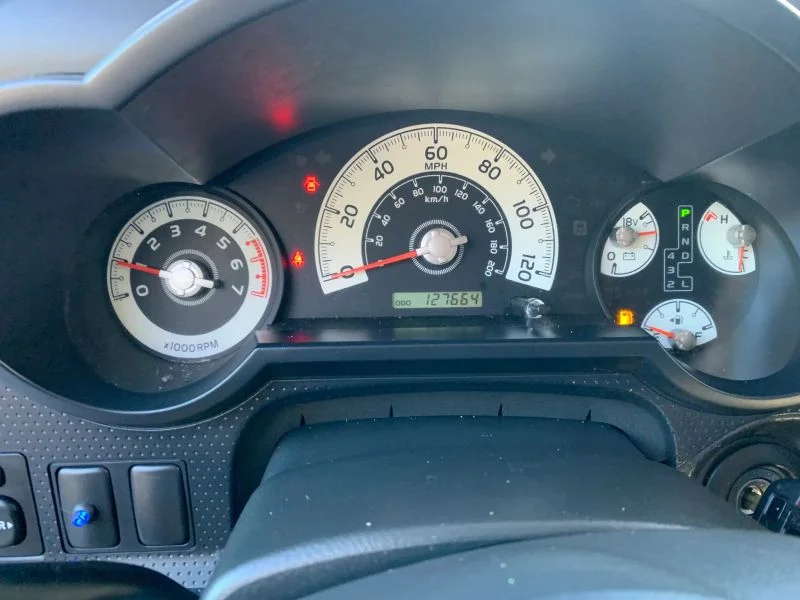 Used 2008 Red Toyota Sport Utility 2D image 31