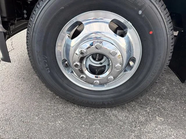 New 2027 Iconic Silver Metallic Ford F-350® Lariat® image 39