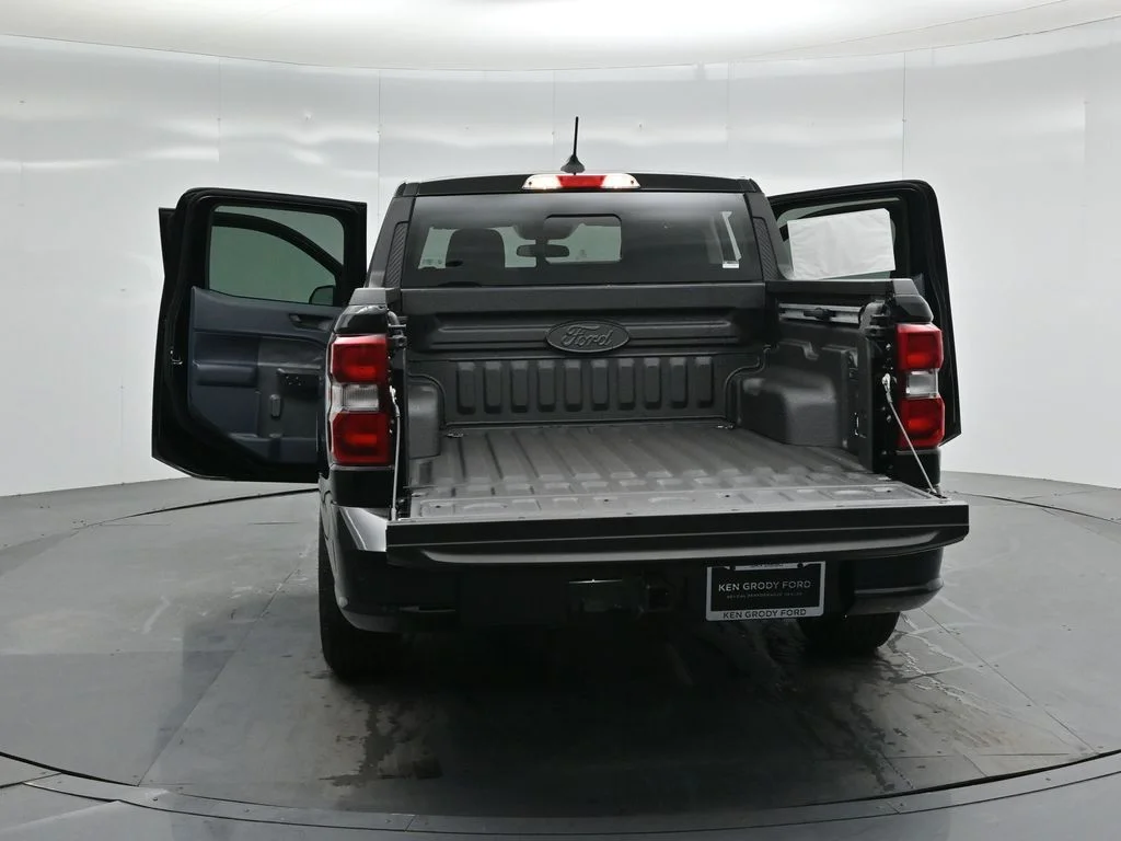 New 2026 Shadow Black Ford Lobo High image 32