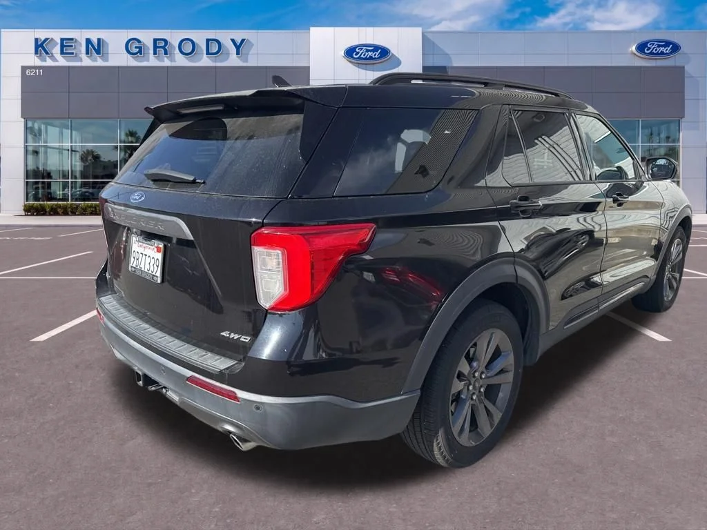 Used 2022 Black Ford XLT image 3