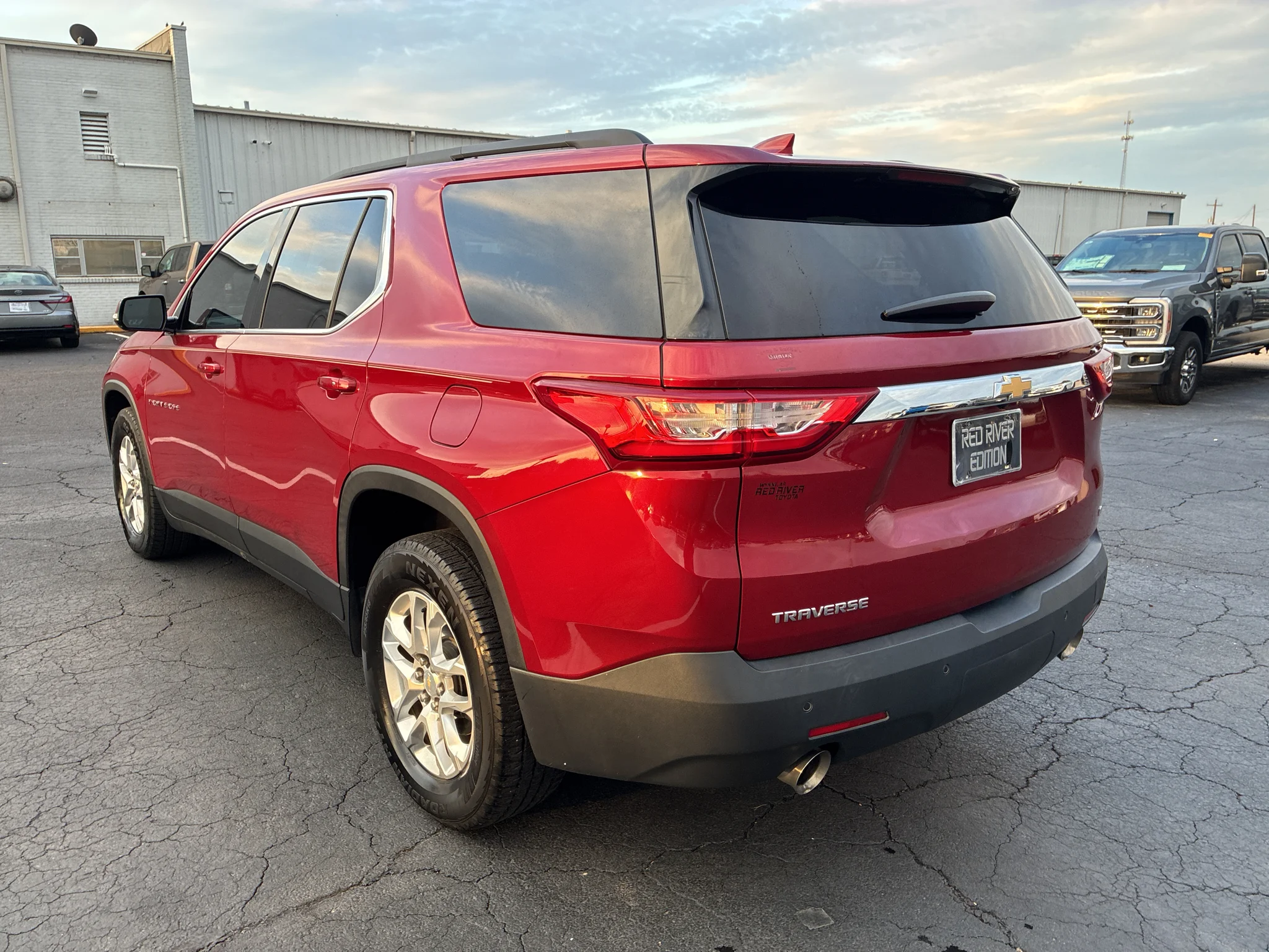 Used 2019 Cajun Red Tintcoat Chevrolet LT Cloth image 7