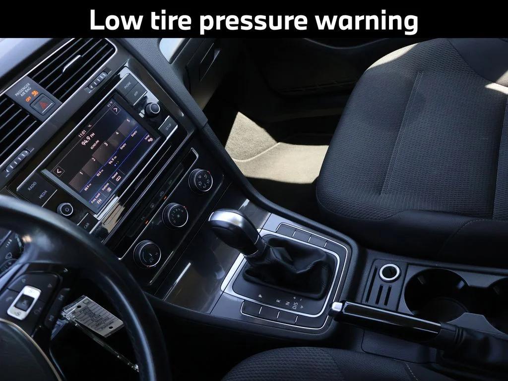 Used 2018  Volkswagen TSI S 4-Door image 8