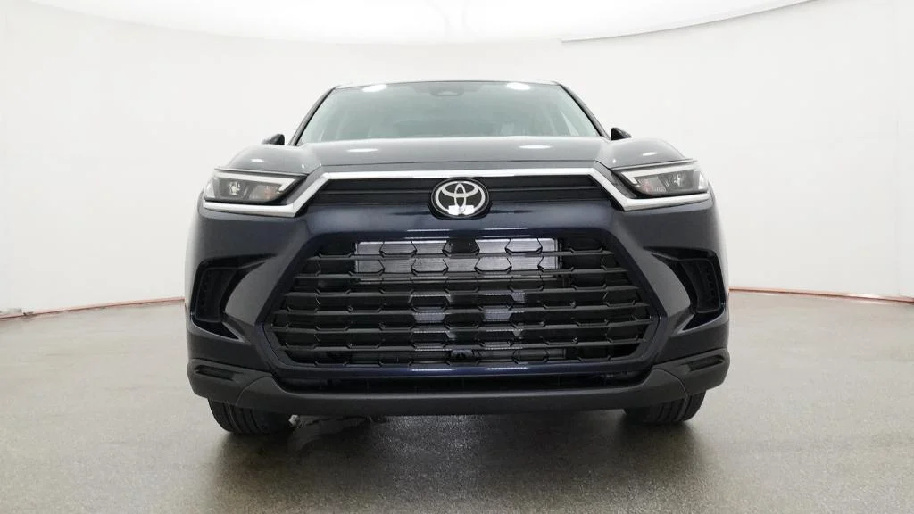 New 2026 Blueprint Toyota Hybrid XLE image 7