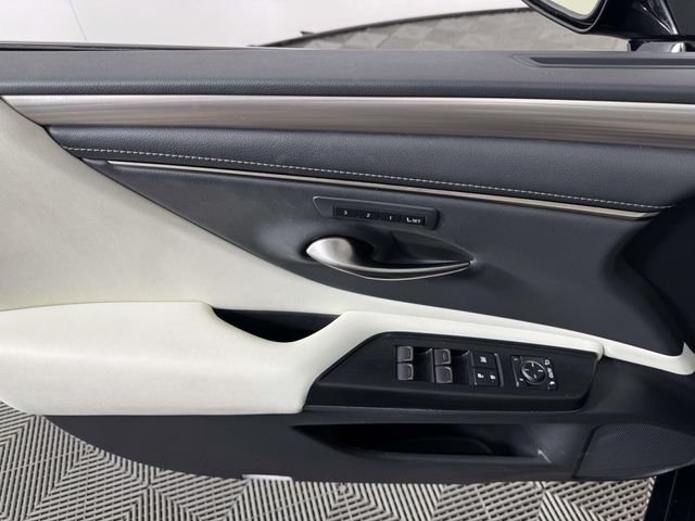 Used 2021 Black Lexus 350 F Sport image 17